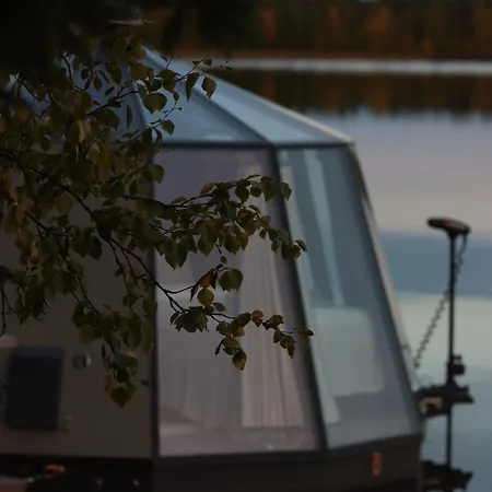 Iglu Botel